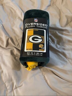 NFL Green & Gold Plush Team Throw Blanket